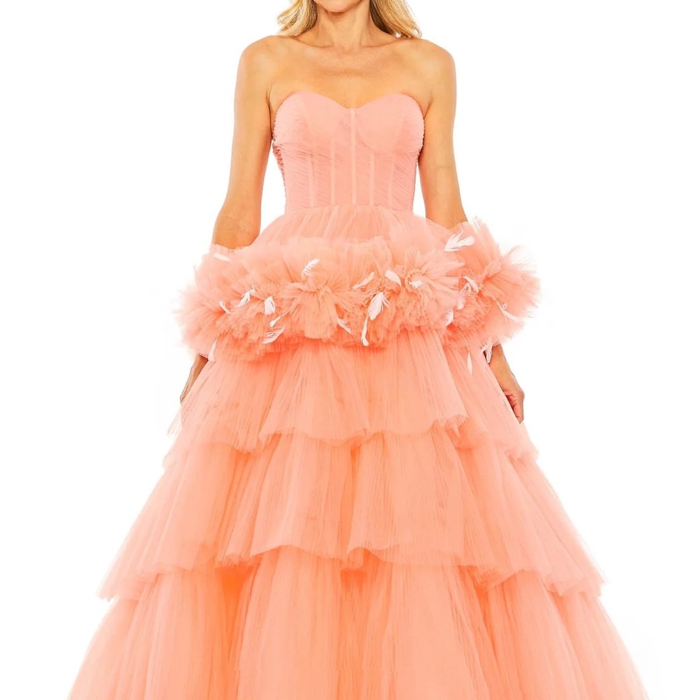 ✔️ BNWT MAC DUGGAL Strapless Tulle Gown With Feather Detail #20572